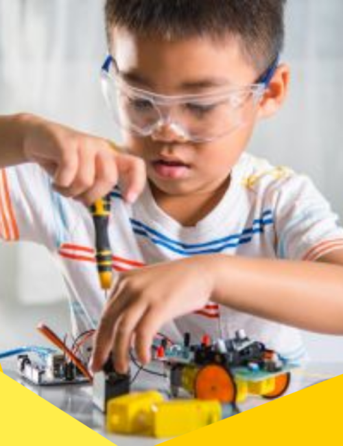 phat-trien-tu-duy-cho-tre-qua-khoa-hoc-robot